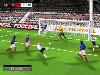 Real+FootBall+2009+HD+320x240+s60v3+Game